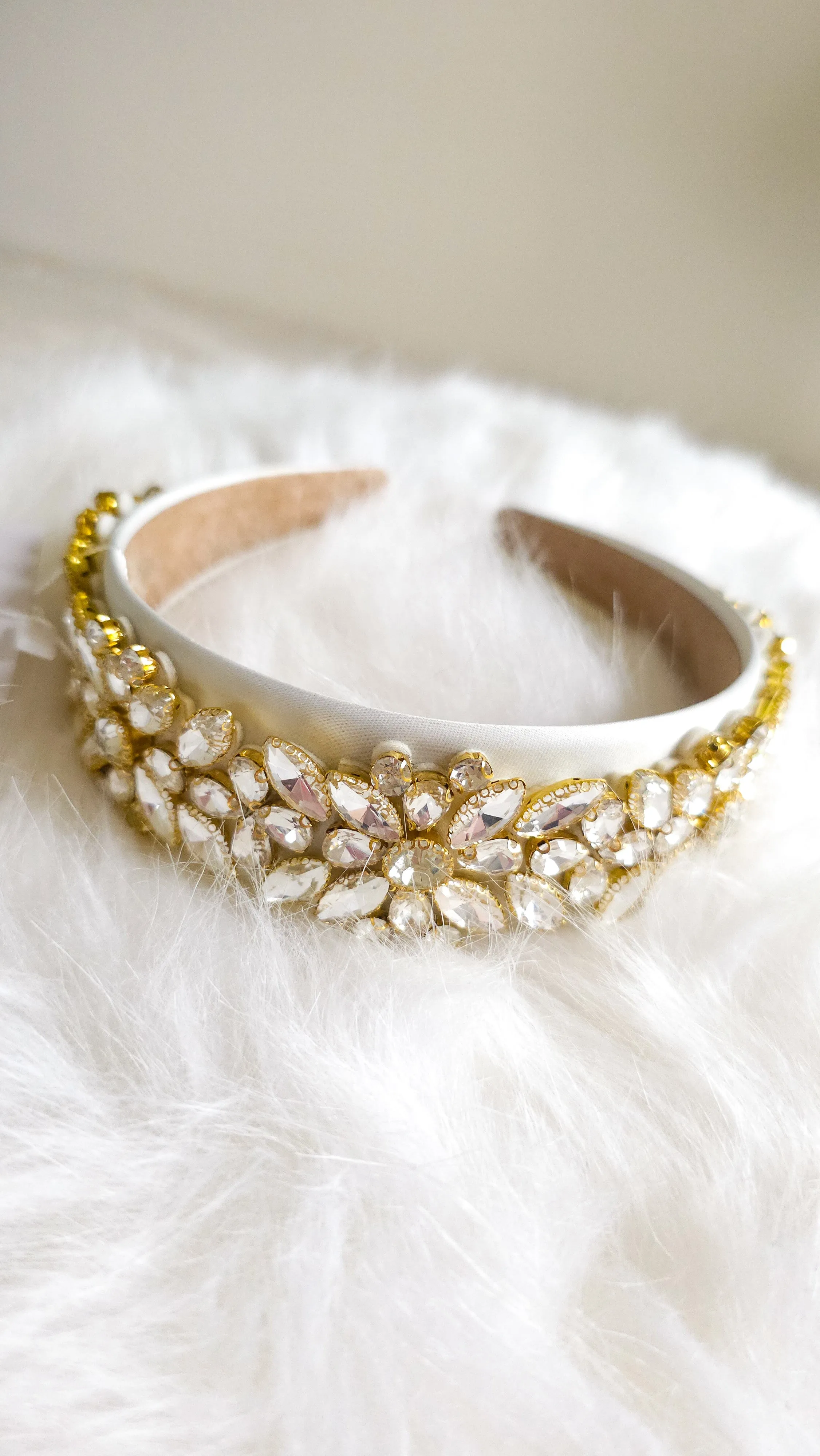 Kaci Hairband- White