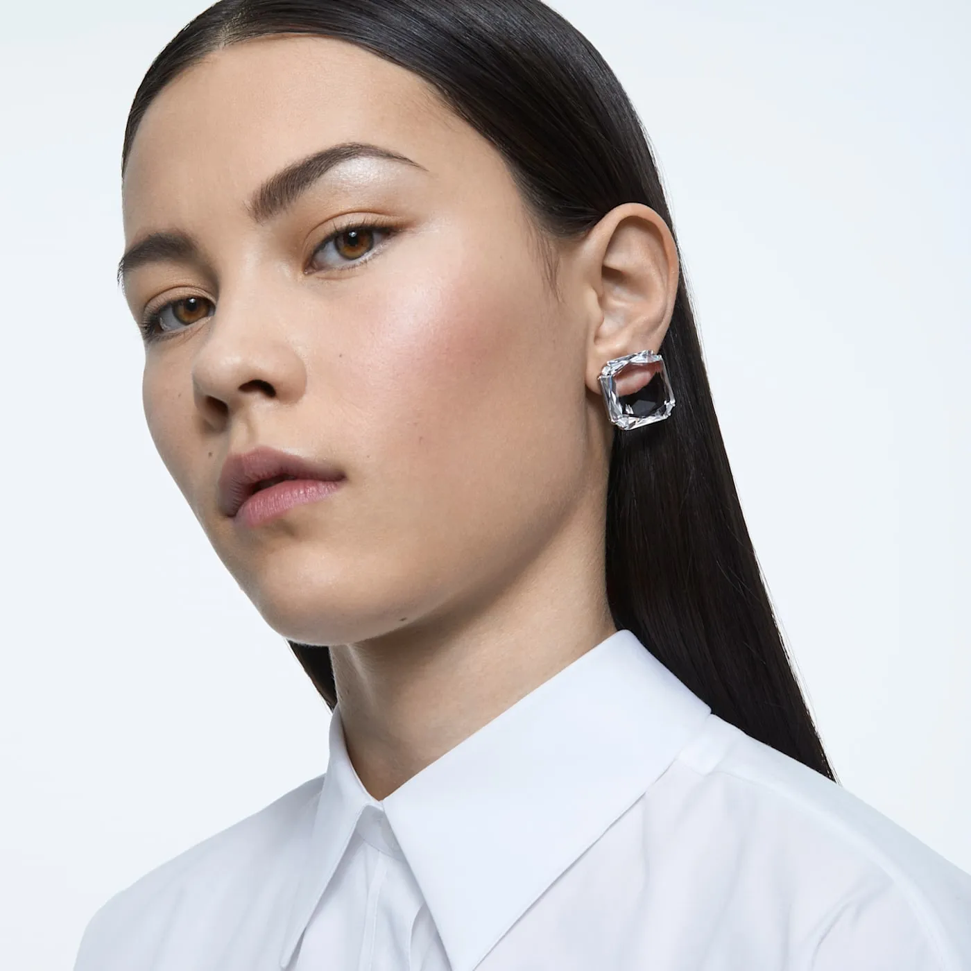 MESMERA SQUARE CLIP EARRING, SINGLE, WHITE, RHODIUM PLATED
