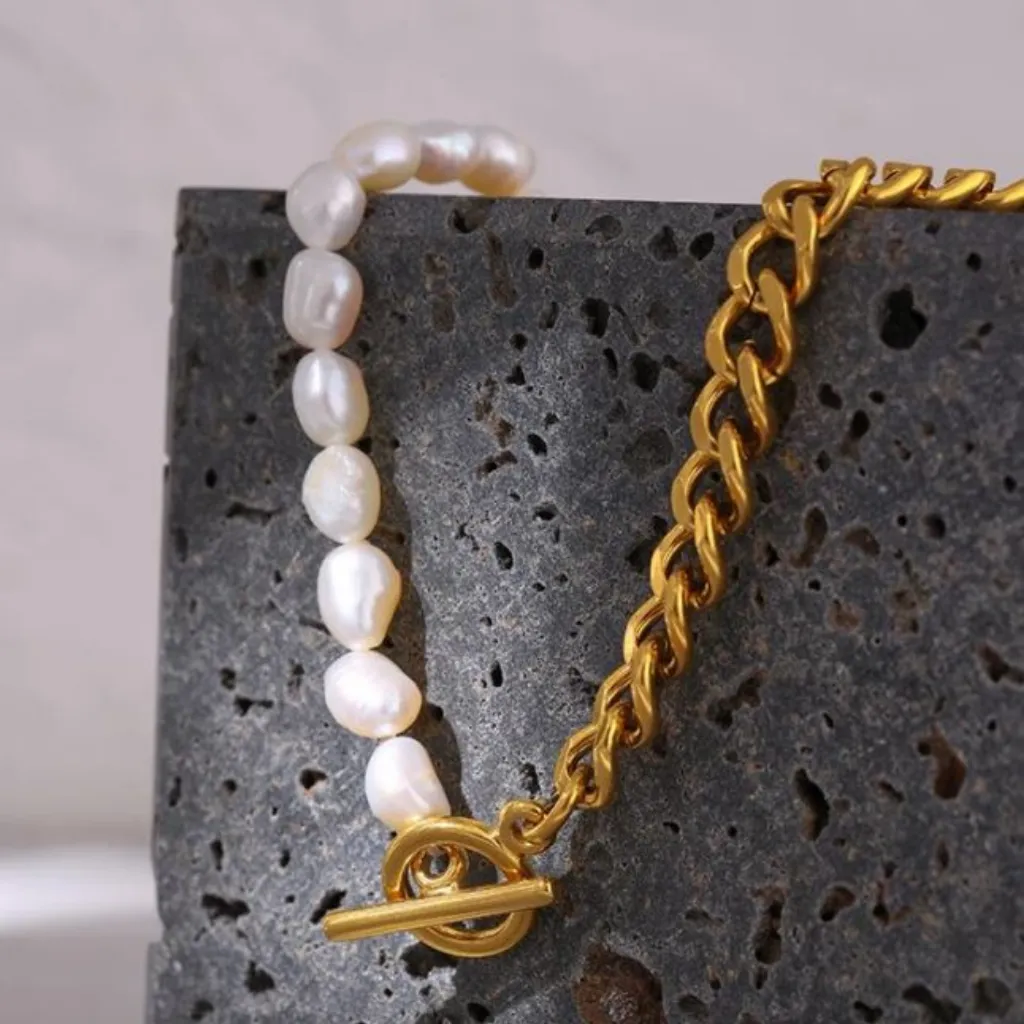Penni Pearl Necklace