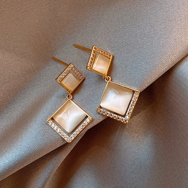 Simple earrings compact 2020 new Korean temperament earrings French retro earrings delicate elegant fashion earrings earrings