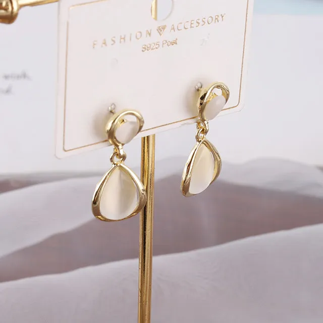 Simple earrings compact 2020 new Korean temperament earrings French retro earrings delicate elegant fashion earrings earrings