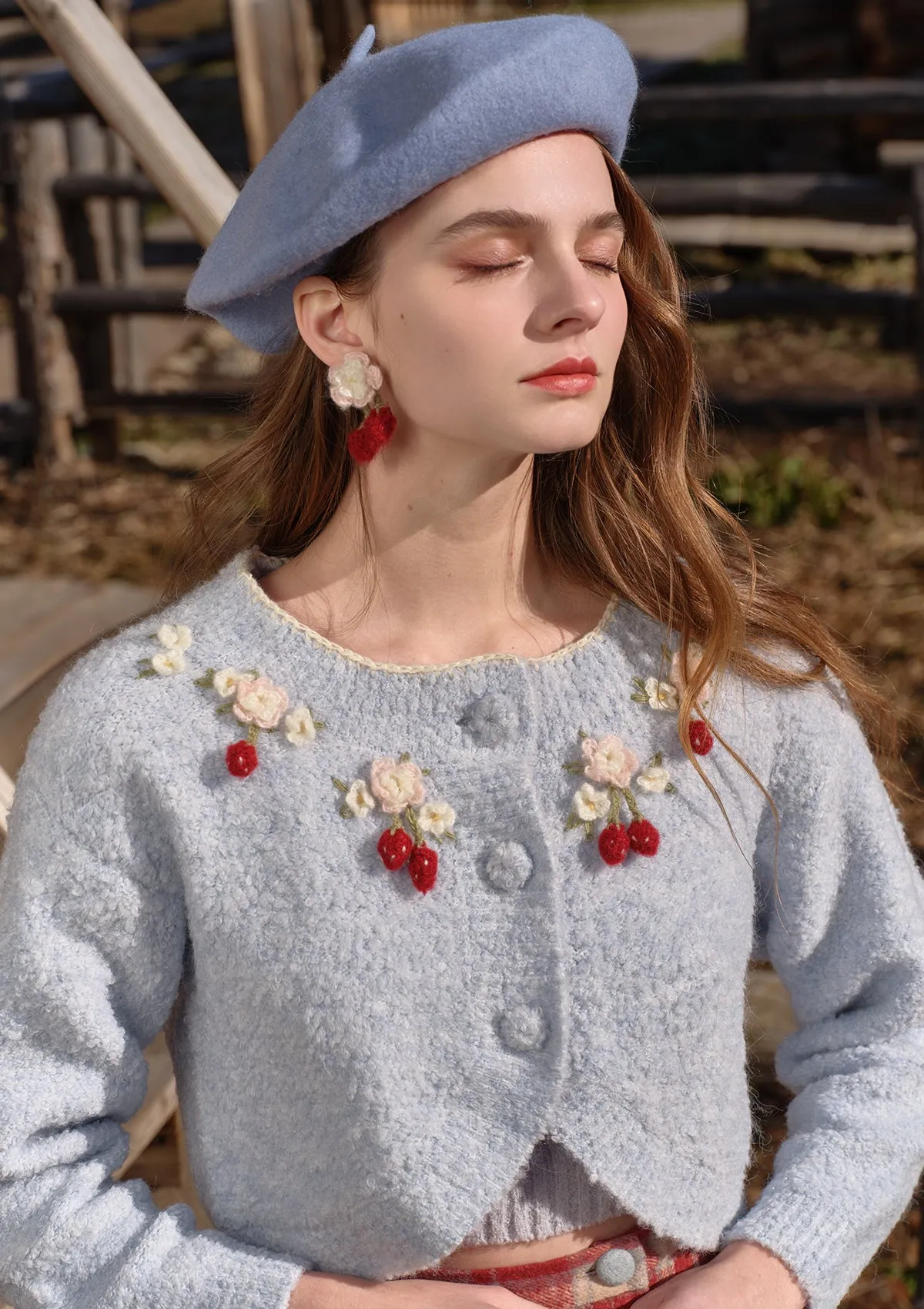 Strawberry Wonderland Ear Clip&Stud