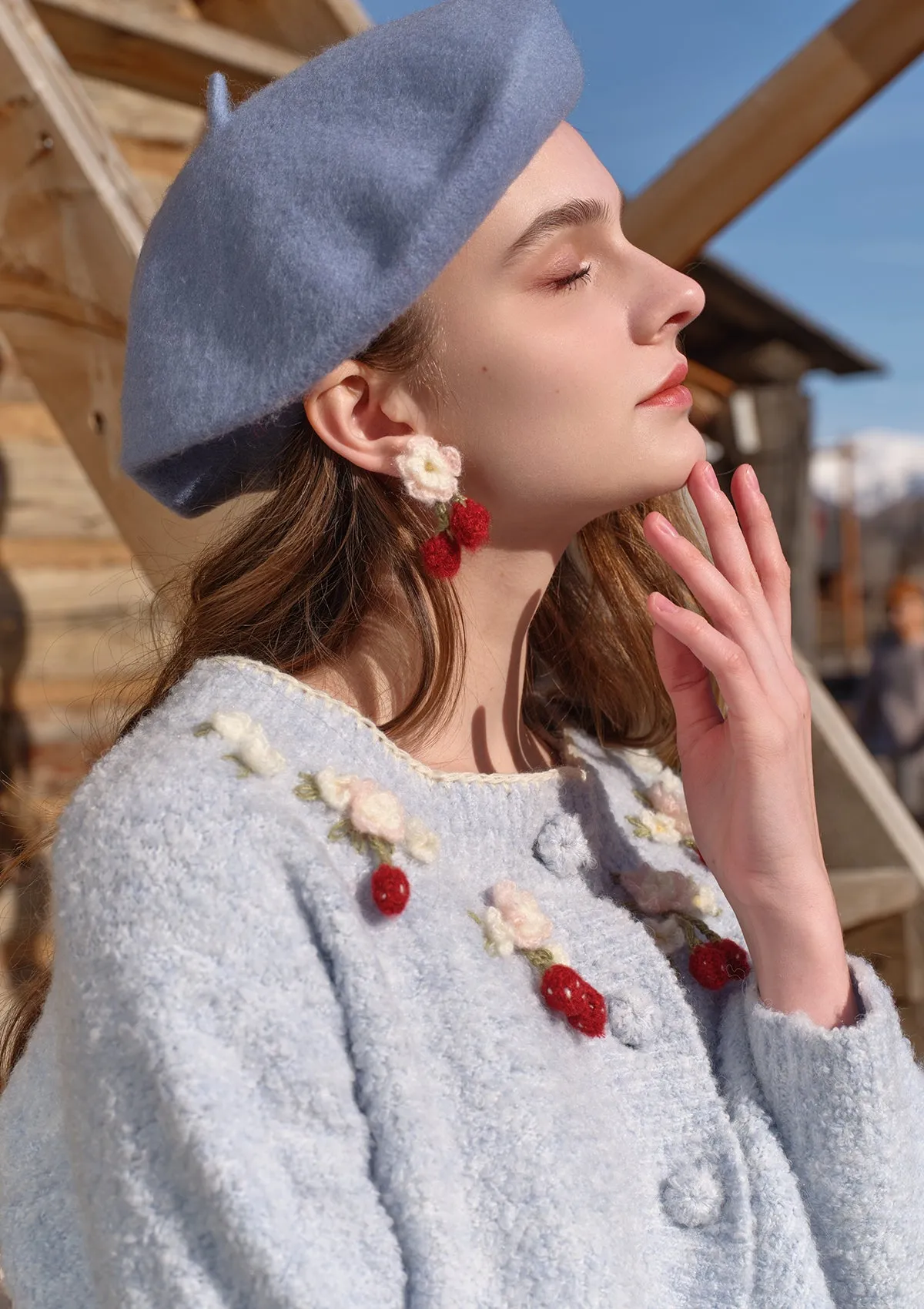 Strawberry Wonderland Ear Clip&Stud