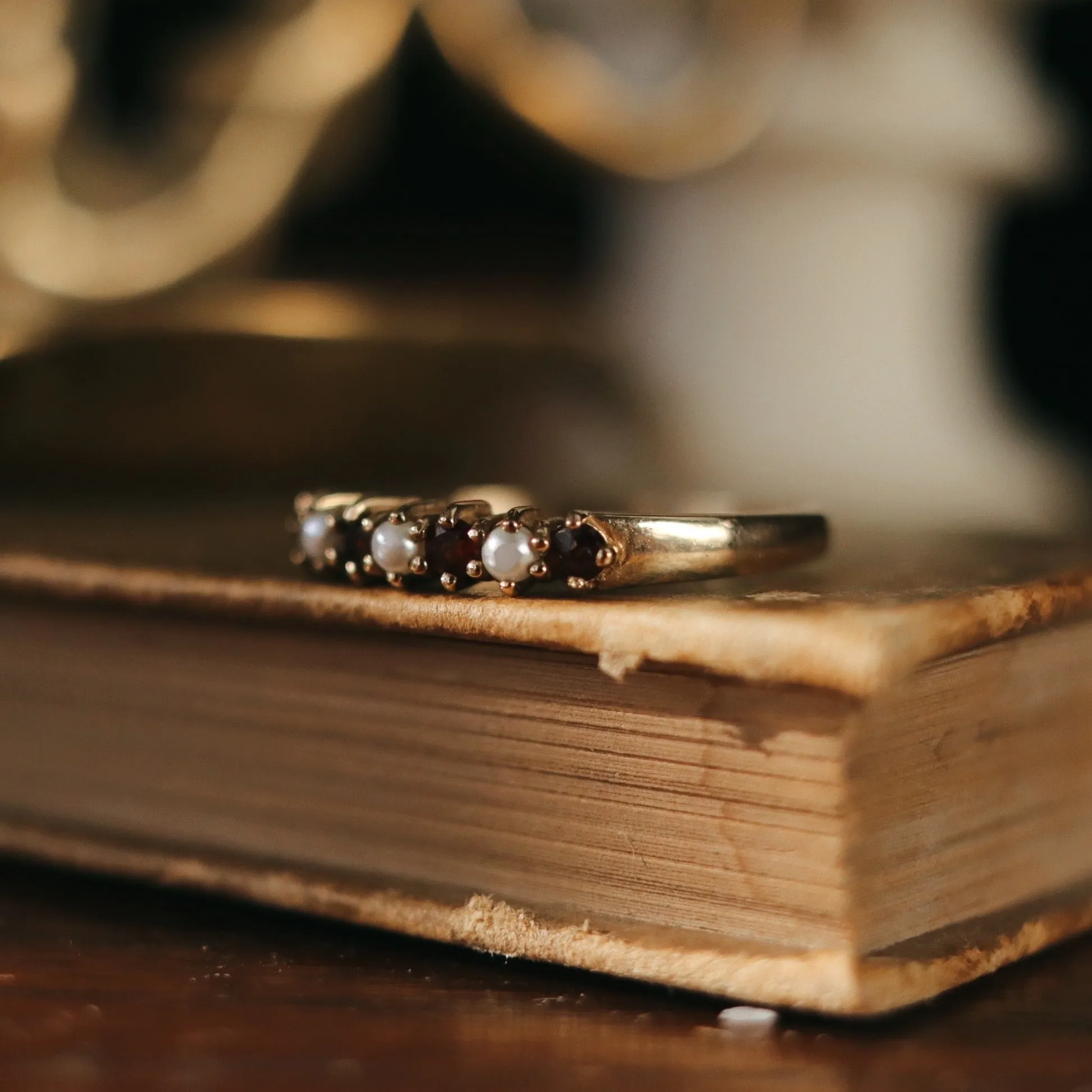 Vintage | Silas Garnet & Pearl Ring